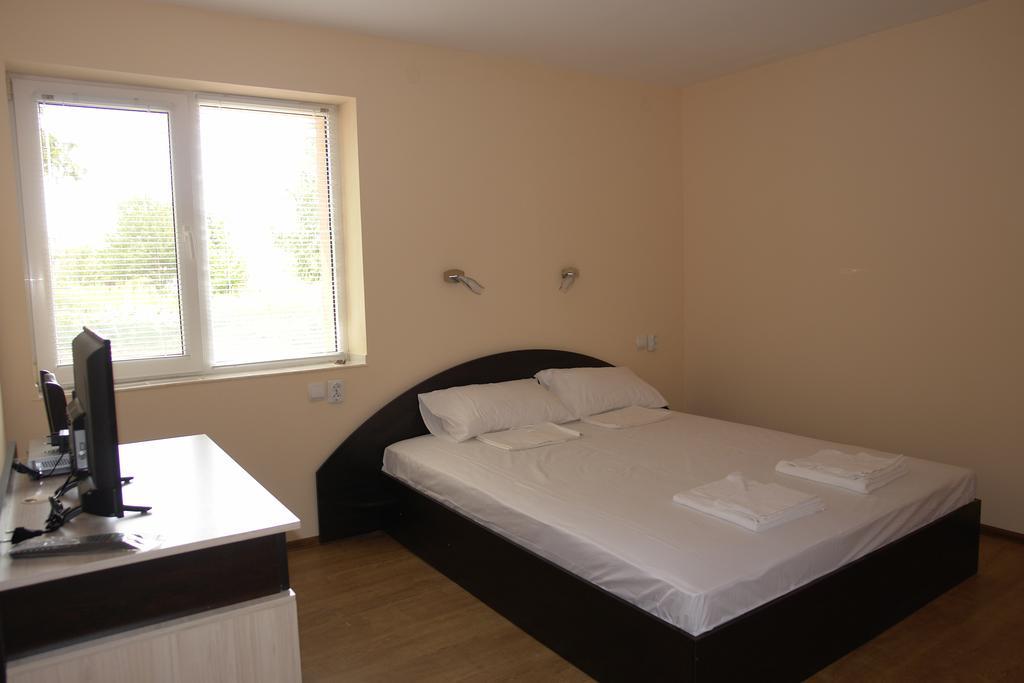 Nadya Holiday Home Krapets  Eksteriør bilde