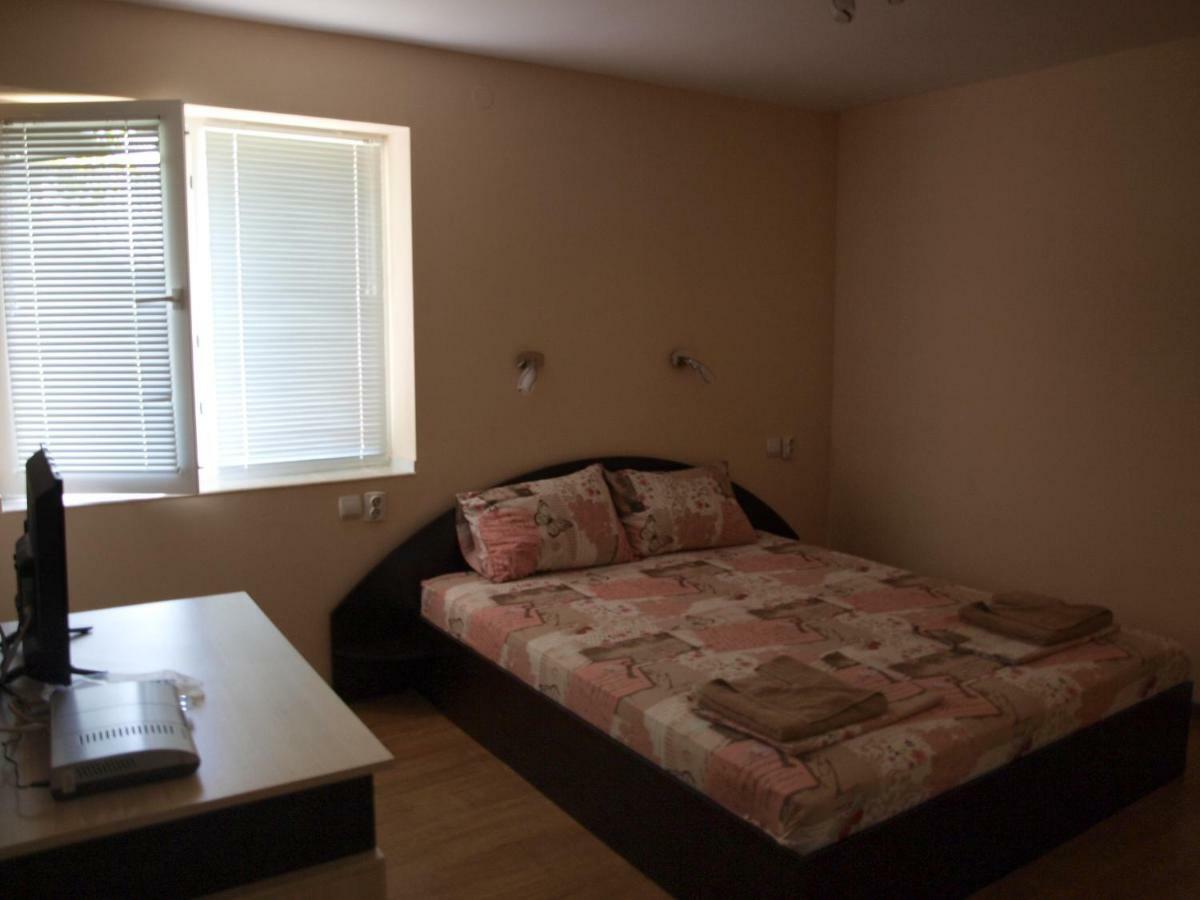 Nadya Holiday Home Krapets  Eksteriør bilde