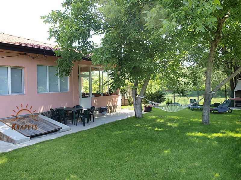 Nadya Holiday Home Krapets  Eksteriør bilde